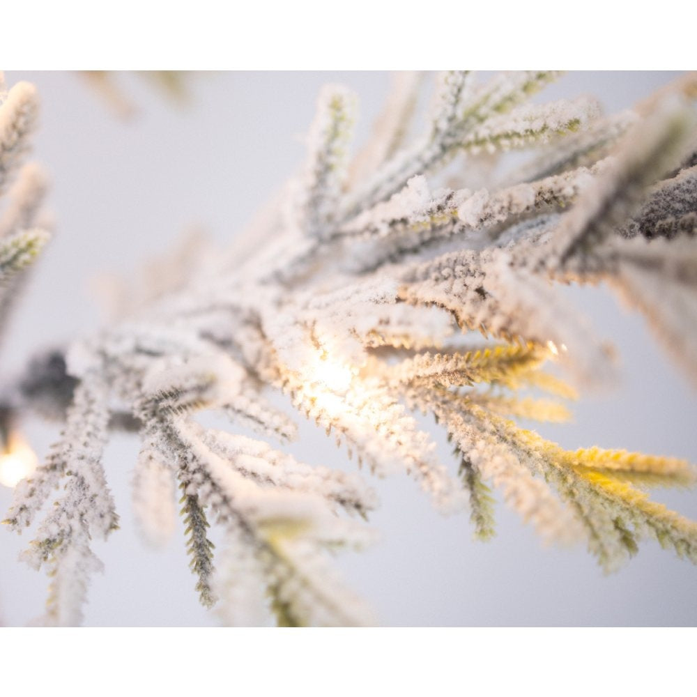 Boom voor buiten met verlichting | kunststof | groen/warm wit met bevroren details | 180cm