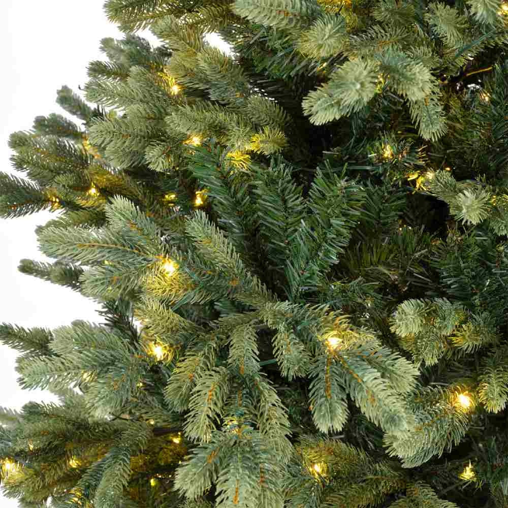 Geneva Fir kunstkerstboom 240xø136cm | groen | 660 LED lampjes