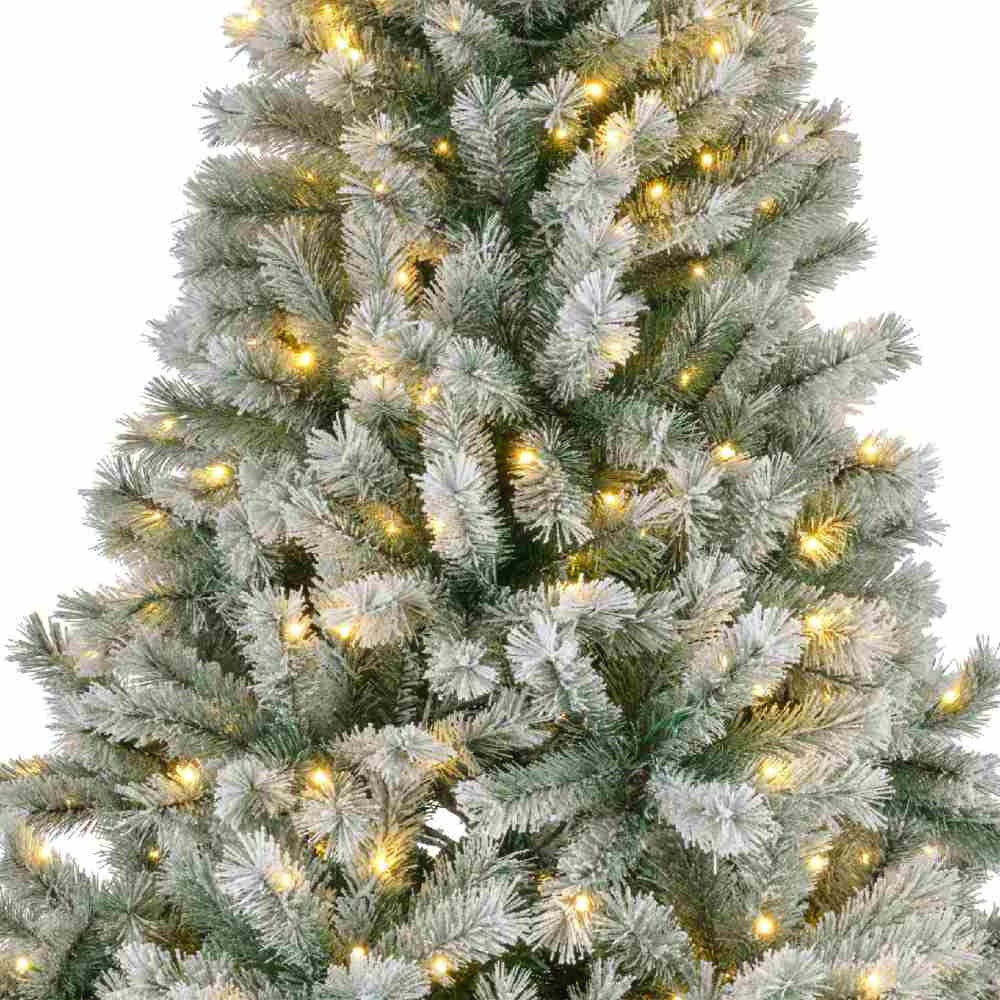 Canada Spruce kunstkerstboom 240xø150cm | groen met bevroren details | 520 LED lampjes