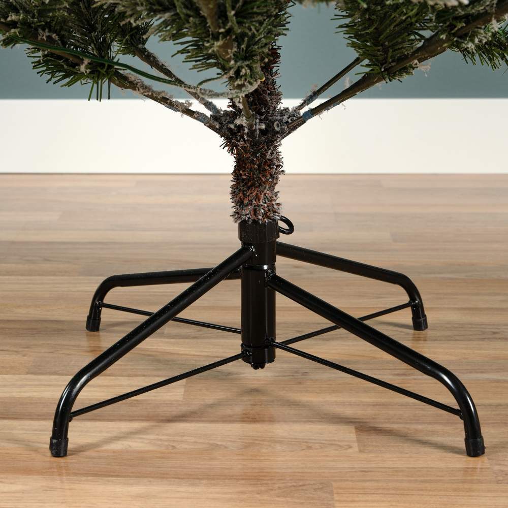 Allison Pine Snowy kunstkerstboom 240xø152cm | wit/met sneeuw met 560 LED lampjes