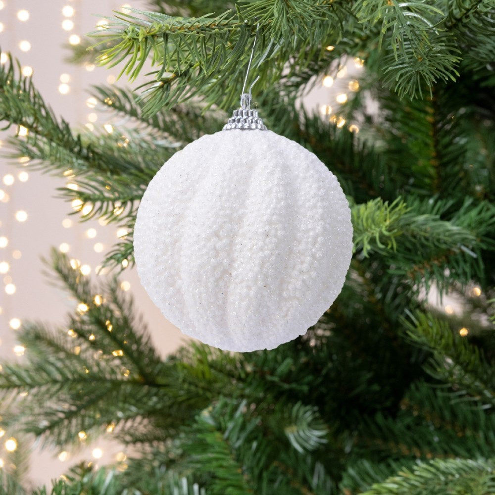Gedecoreerde kerstbal ø8cm | foam | winterwit met glitters