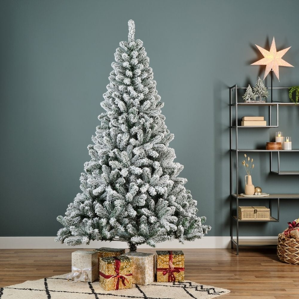 Monarch kunstkerstboom 150xø96cm | wit/met sneeuw