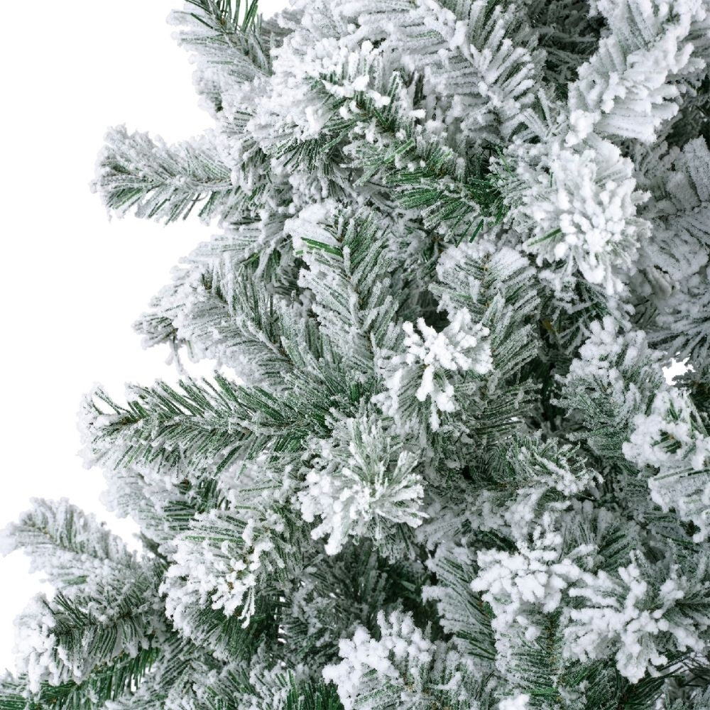 Rovinj Pine kunstkerstboom 210xø96cm | wit/met sneeuw