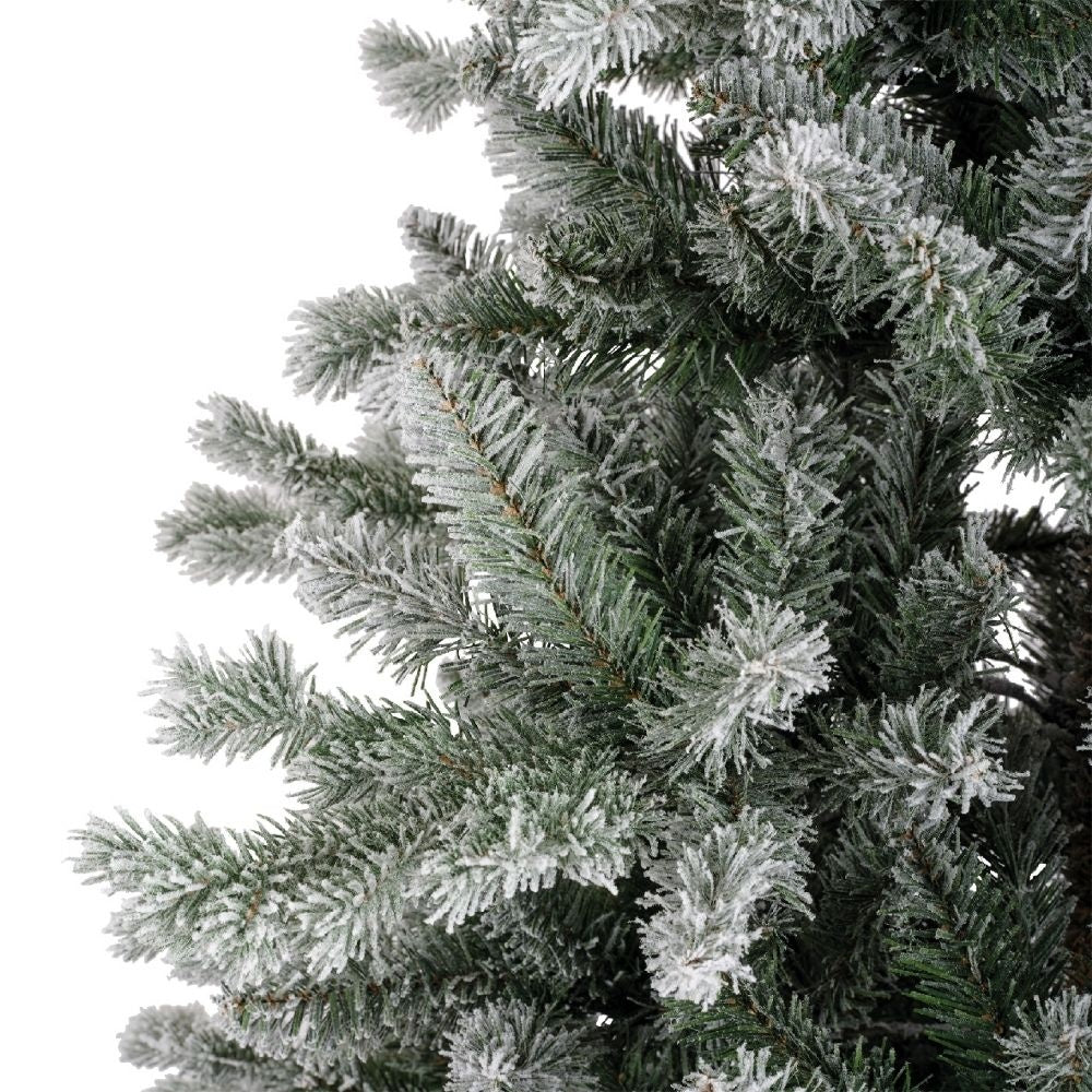 Alba Fir kunstkerstboom 240xø137cm | wit/met sneeuw