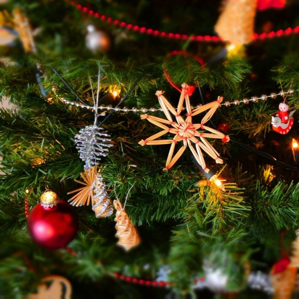 Kralenketting kerstboom | lichtgoud | 10 meter